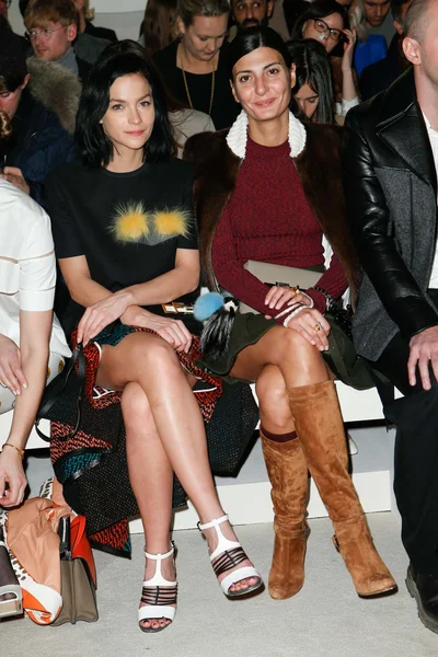 Look 10